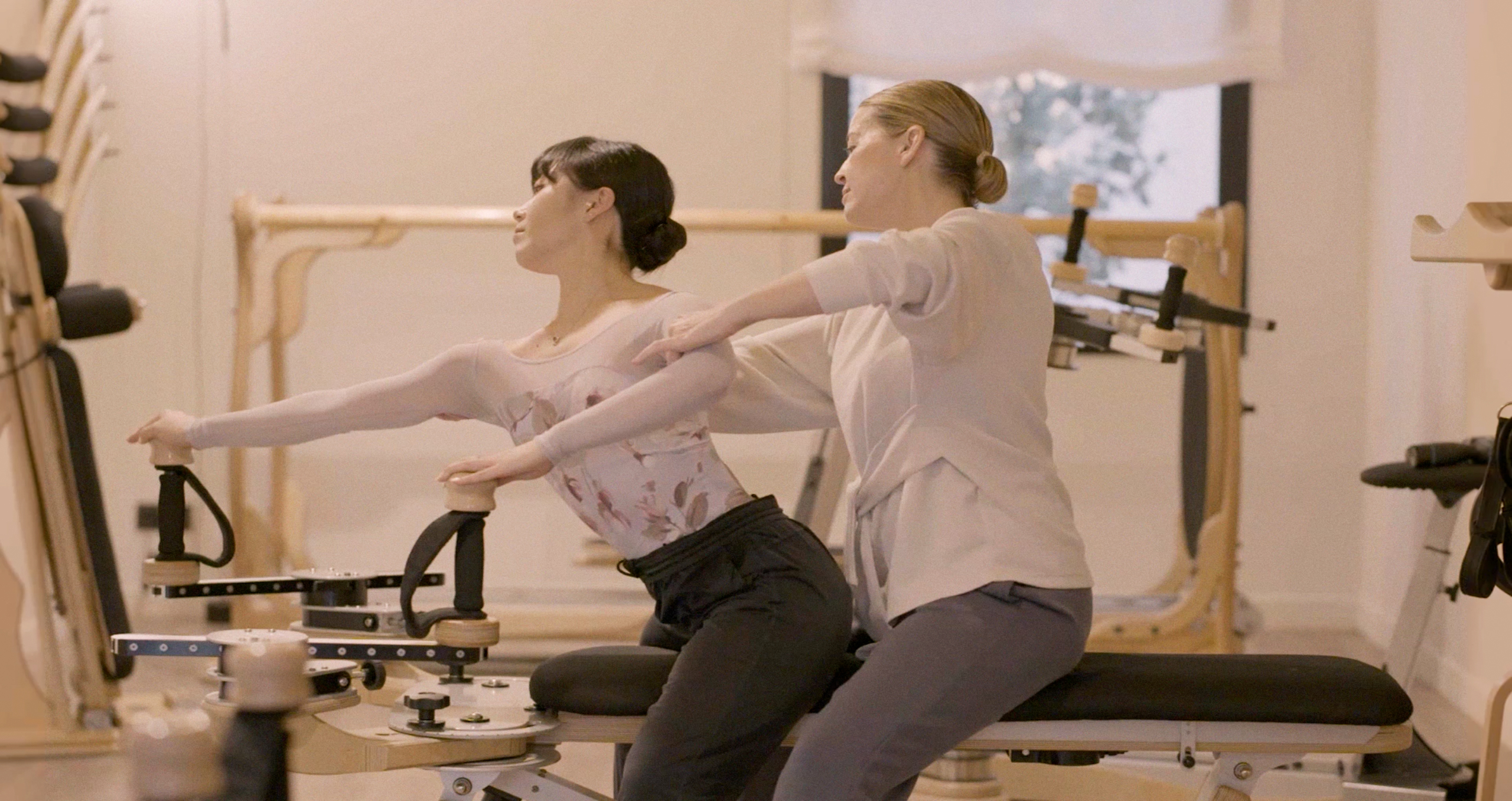 ¿En qué consiste una clase de GYROTONIC® con música?
